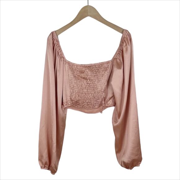 Princess Polly Cropped Long Sleeve Estee Top in Light Pink Satin Size 4 - Picture 4 of 9